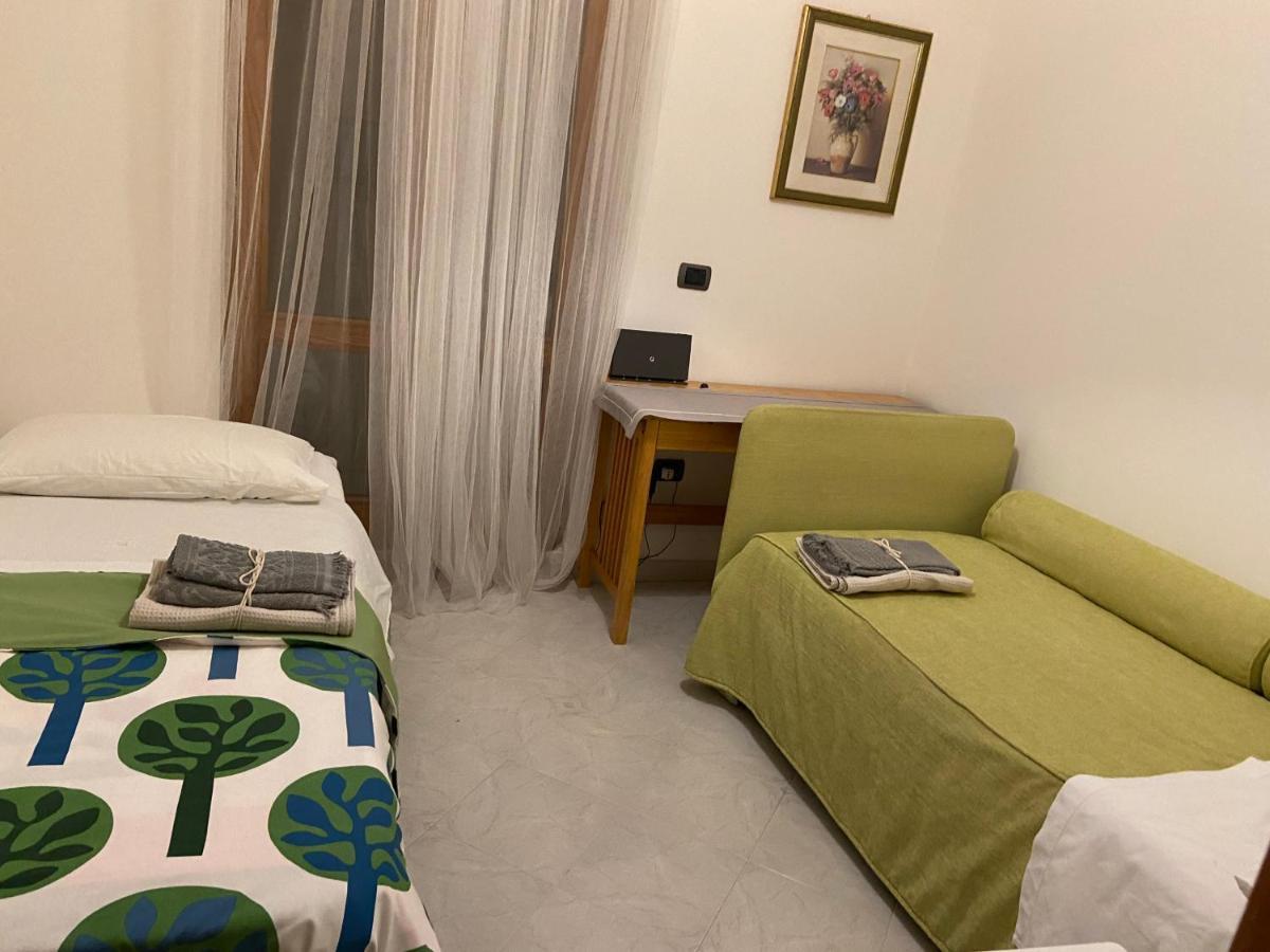 La Casa Di Giu Apartman Pozzuoli Kültér fotó